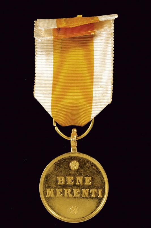 Medaglia Pio X, Benemerenti in oro, Stato Città del Vaticano, diametro 26.2 cm, 1900 circa