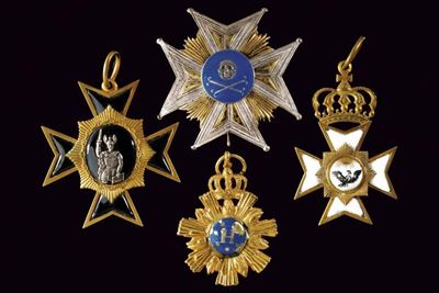 Lotto di quattro decorazioni massoniche, metallo dorato e argento punzonato, Europa, Fine XIX - I...