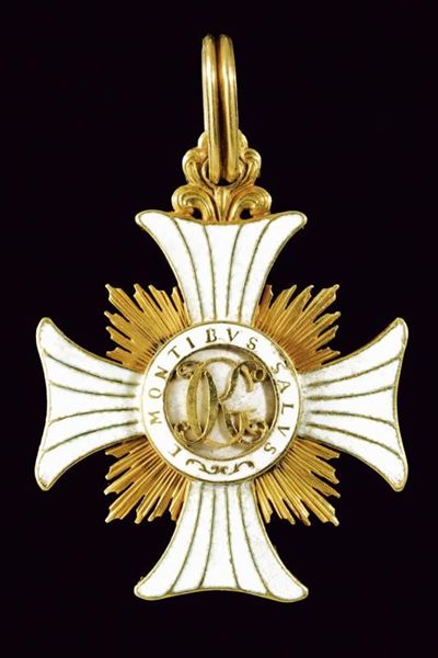 Decorazione massonica, oro e smalti bianchi