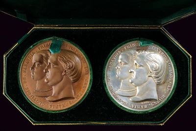 Medaglie nuziali di Maria Clotilde di Savoia e Napoleone Giuseppe Carlo Paolo Bonaparte, bronzo e...