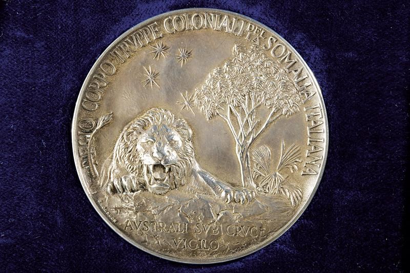 R. Comtini, Medaglia coloniale in argento, Regno d'Italia