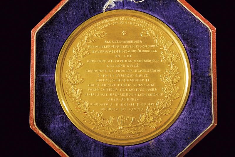 Medaglia per il Plebiscito di Roma del 1870, Vittorio Emanuele II, bronzo dorato, diametro 10.8 c...