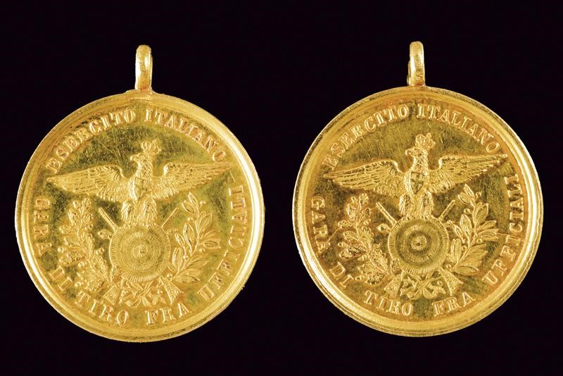Medaglie di Vittorio Emanuele III, Lotto di due esemplari in oro, Regno d'Italia