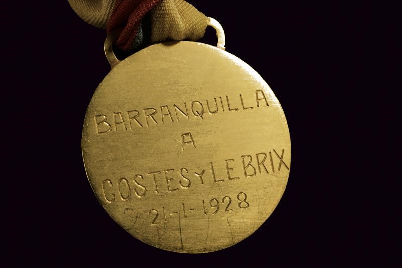 Dieudonne Costes e Joseph Le Brix, Medaglia d'oro commemorativa, Colombia, 1928