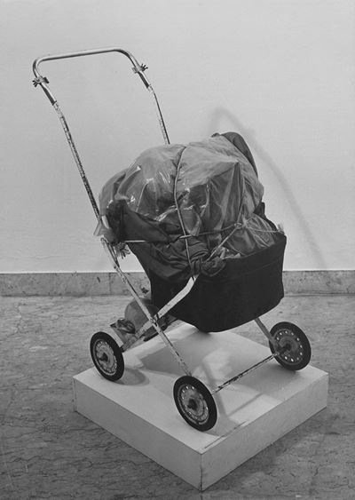 Christo, Stampa alla gelatina ai sali d'argento, 1963