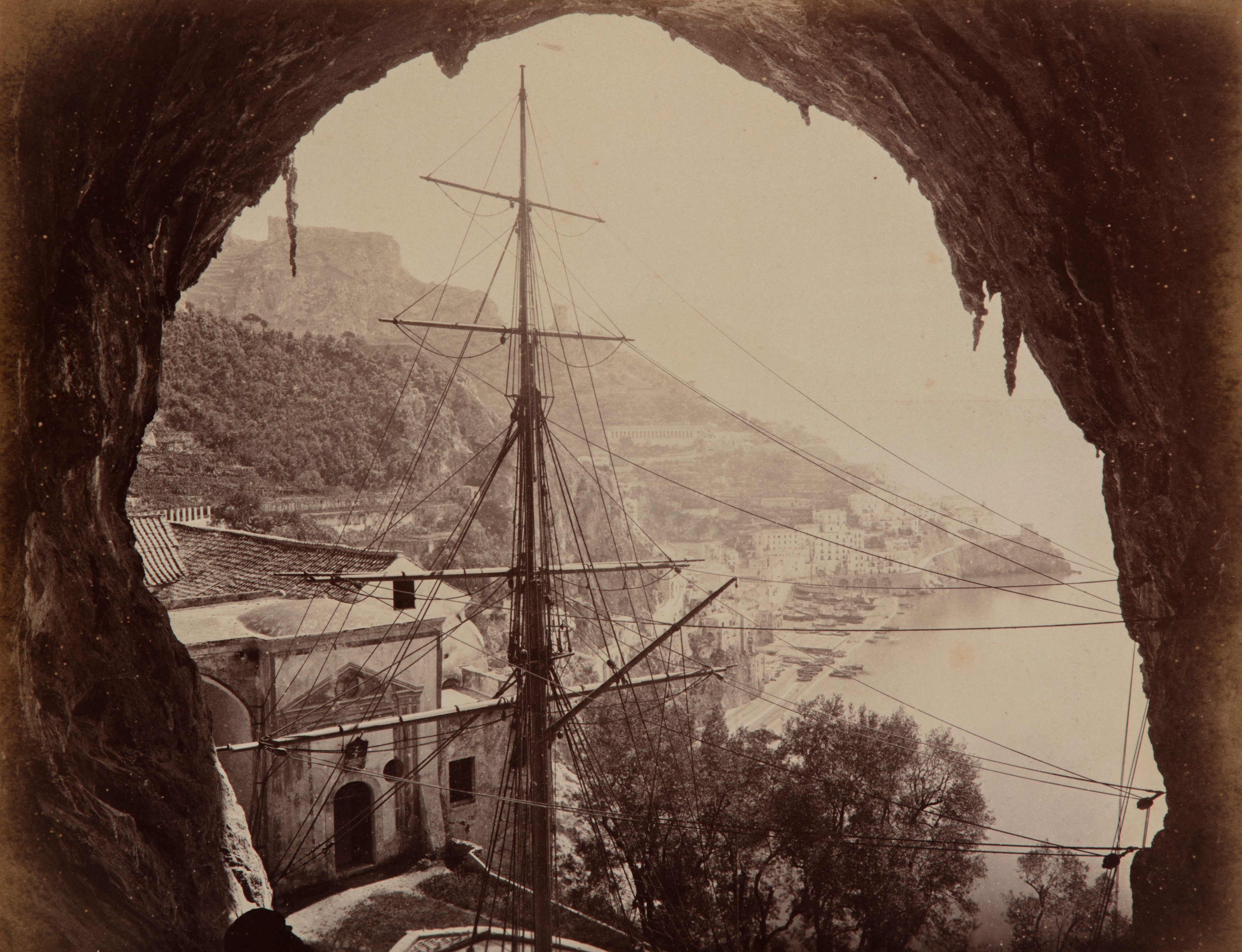 Giorgio Sommer - Amalfi. Marina e Panorama della Grotta di S. Cristofano, due stampe all'albumina