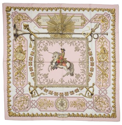Françoise de la Perrière, Foulard in seta rosa, 1989