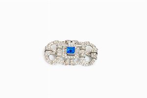 Art Déco style brooch
