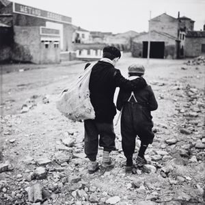 Senza titolo (Bambini, periferia di Comacchio)