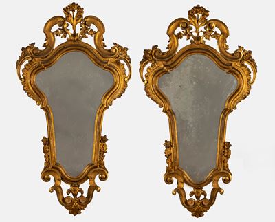 Coppia di Ventole a Due Luci in Stile Settecentesco