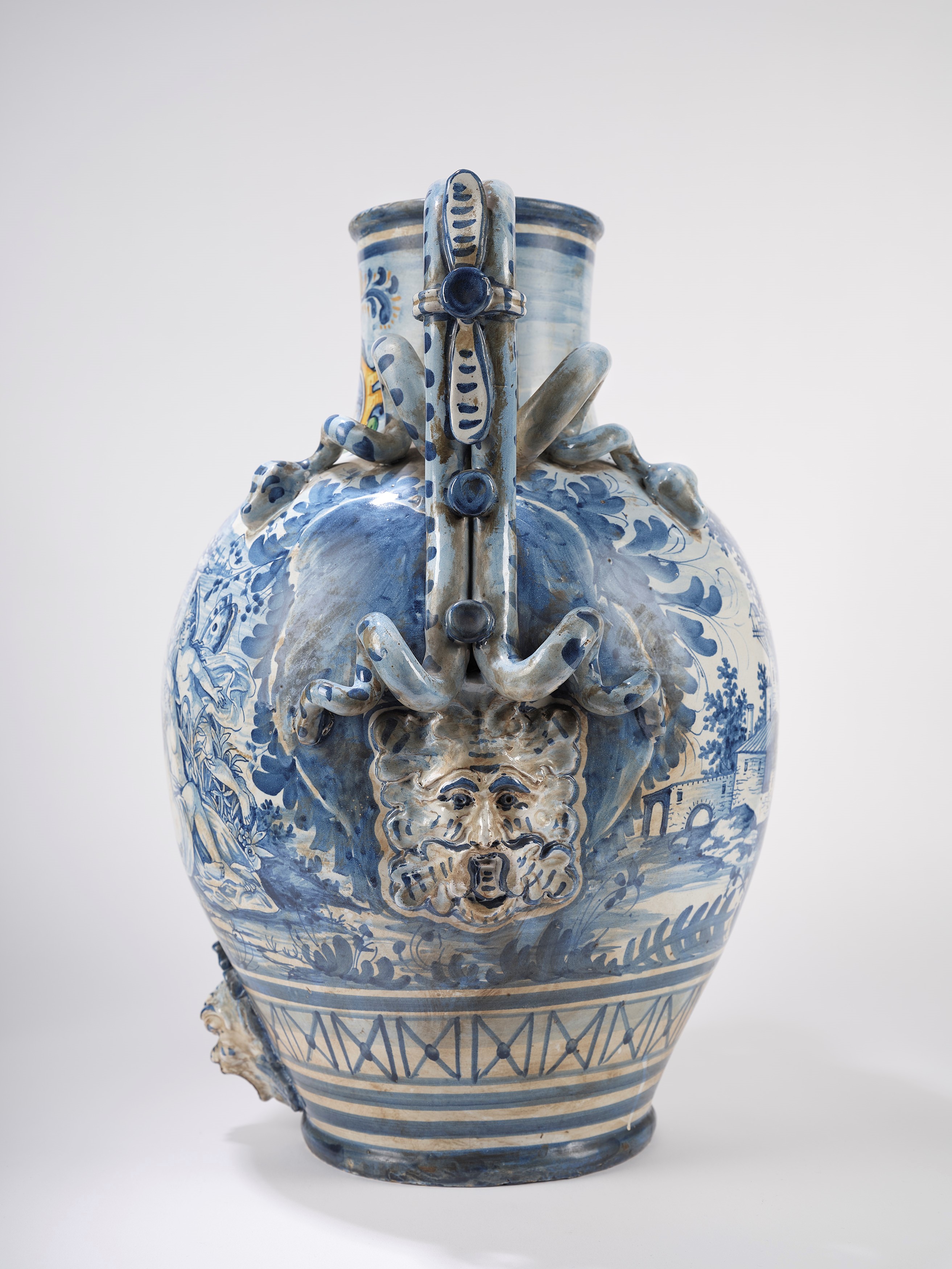 Grande Stagnone con Coperchio in Maiolica. Manifattura Ligure
