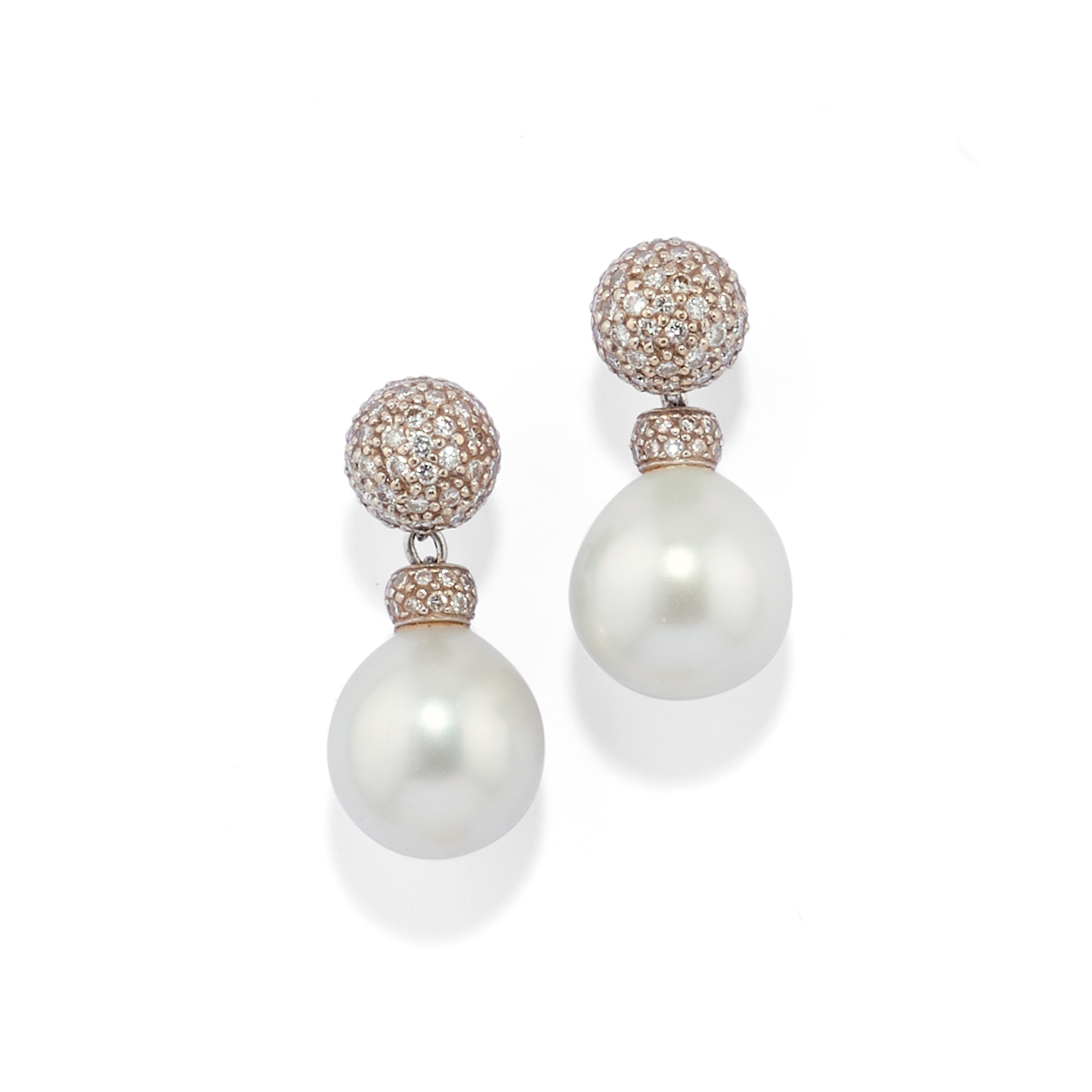 Pendente e coppia di orecchini con perle coltivate