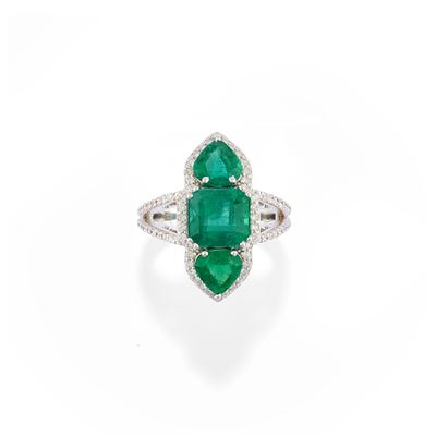 Anello con Smeraldi