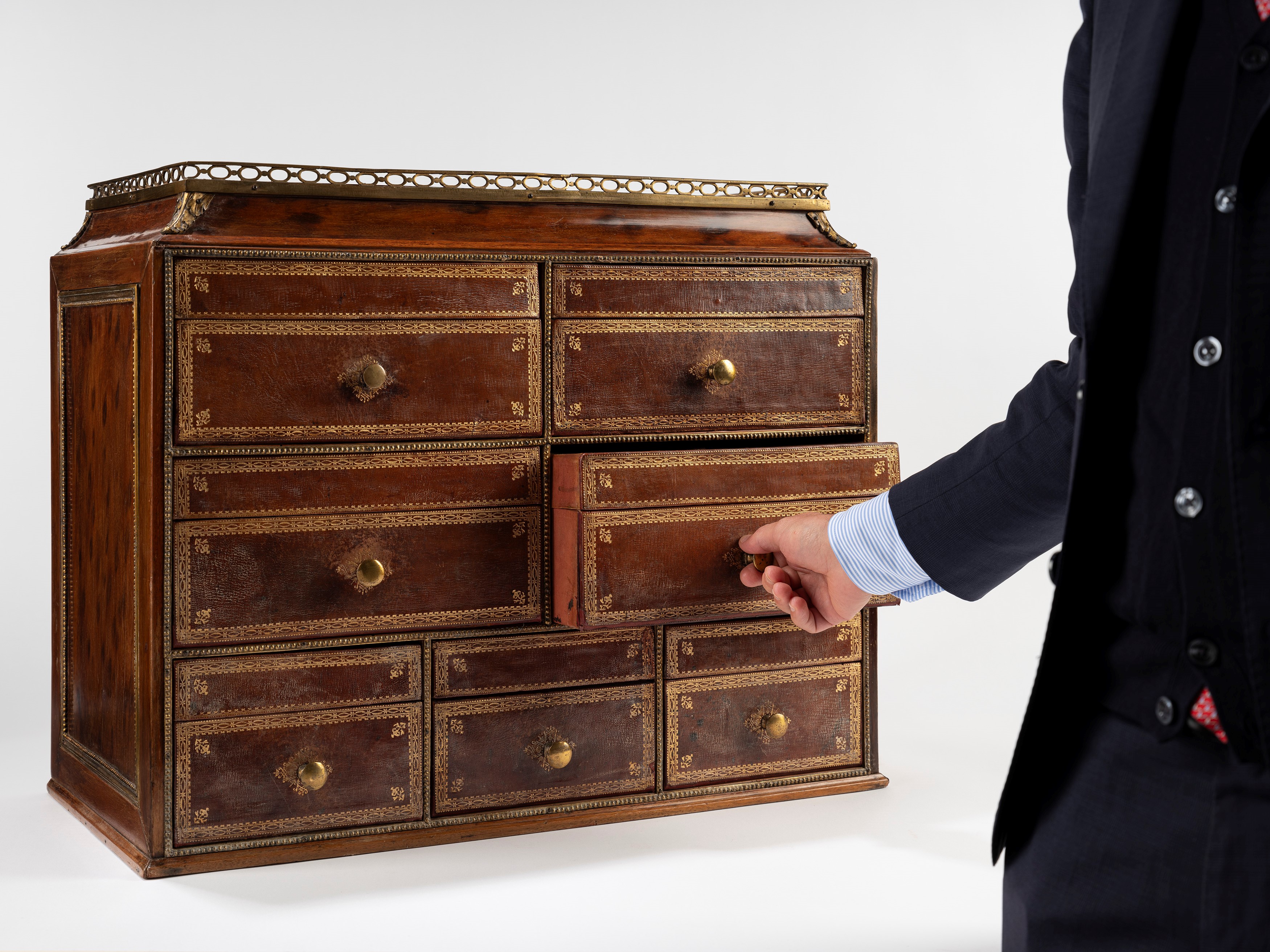 Cartonnier in mogano