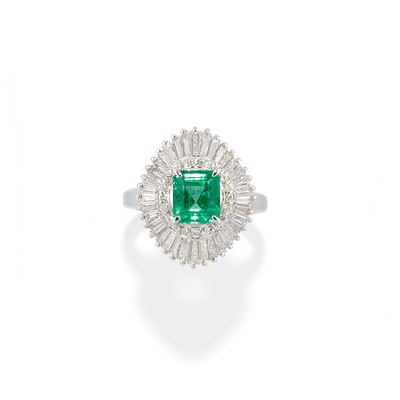 Anello con Smeraldo