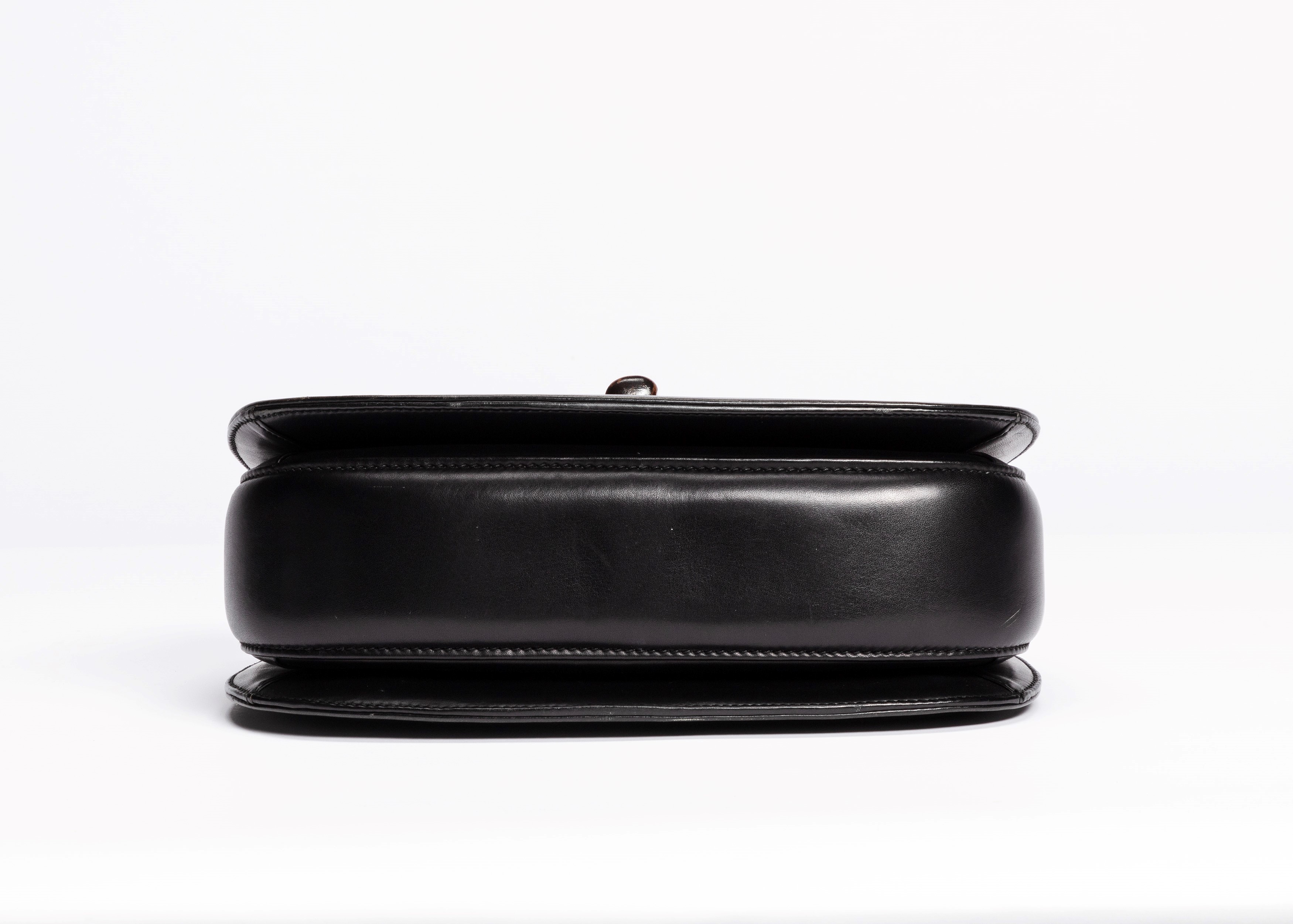 Gucci - Borsa in pelle nera con chiusura e manico in bambù