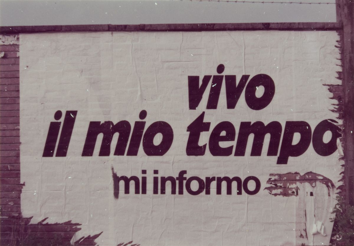 Luigi Ghirri - Modena dalla serie 'KM 0,250', 1973, 33 stampe cromogeniche vintage