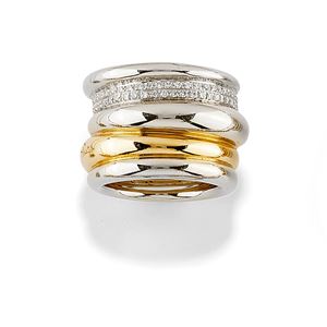 Anello in oro bicolore 18K e diamanti taglio brillante