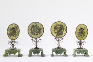 Quattro piccole placche in giada verde