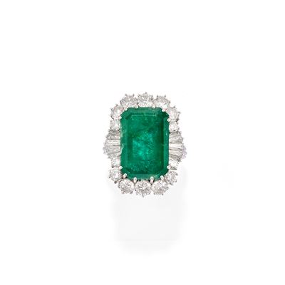 Anello con Smeraldo