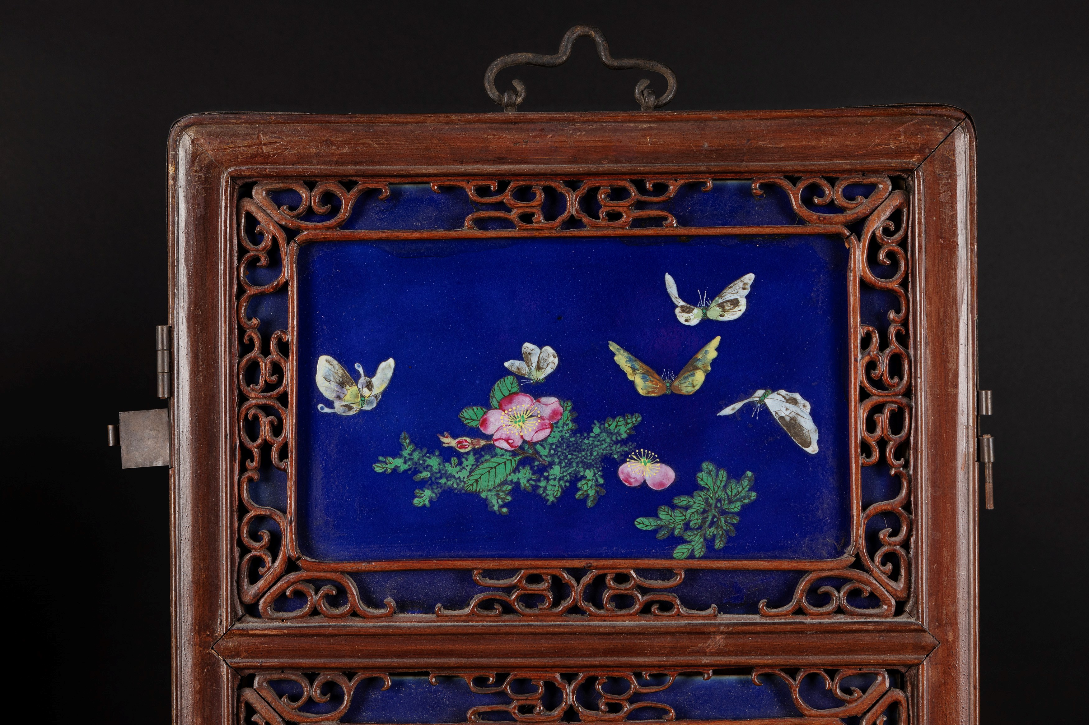 Coppia di Panneli in legno con placche in porcellana "Qianjiang"