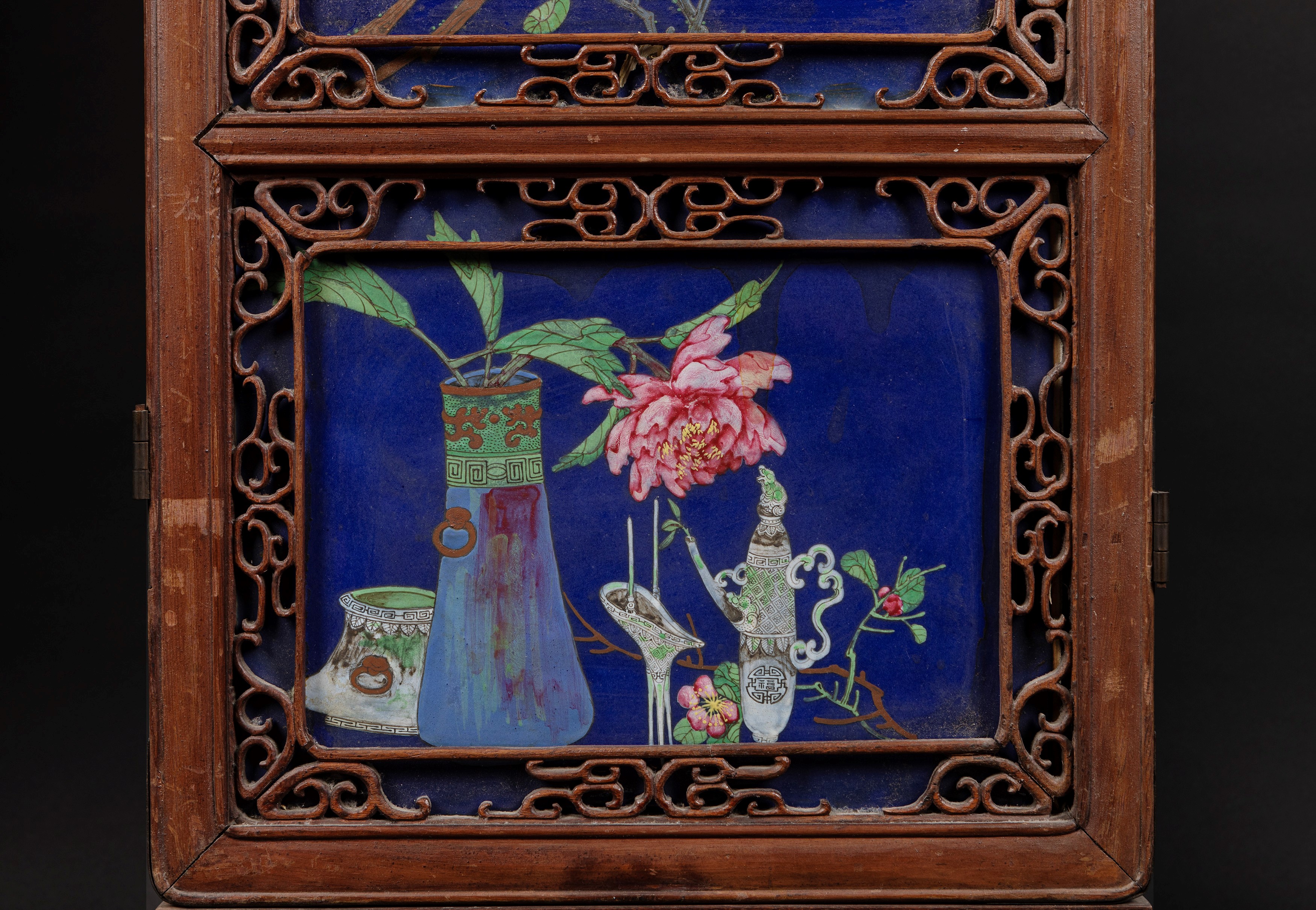 Coppia di Panneli in legno con placche in porcellana "Qianjiang"