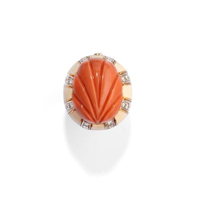 Anello con Corallo e Smalti