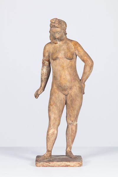 Nudo Femminile in Piedi