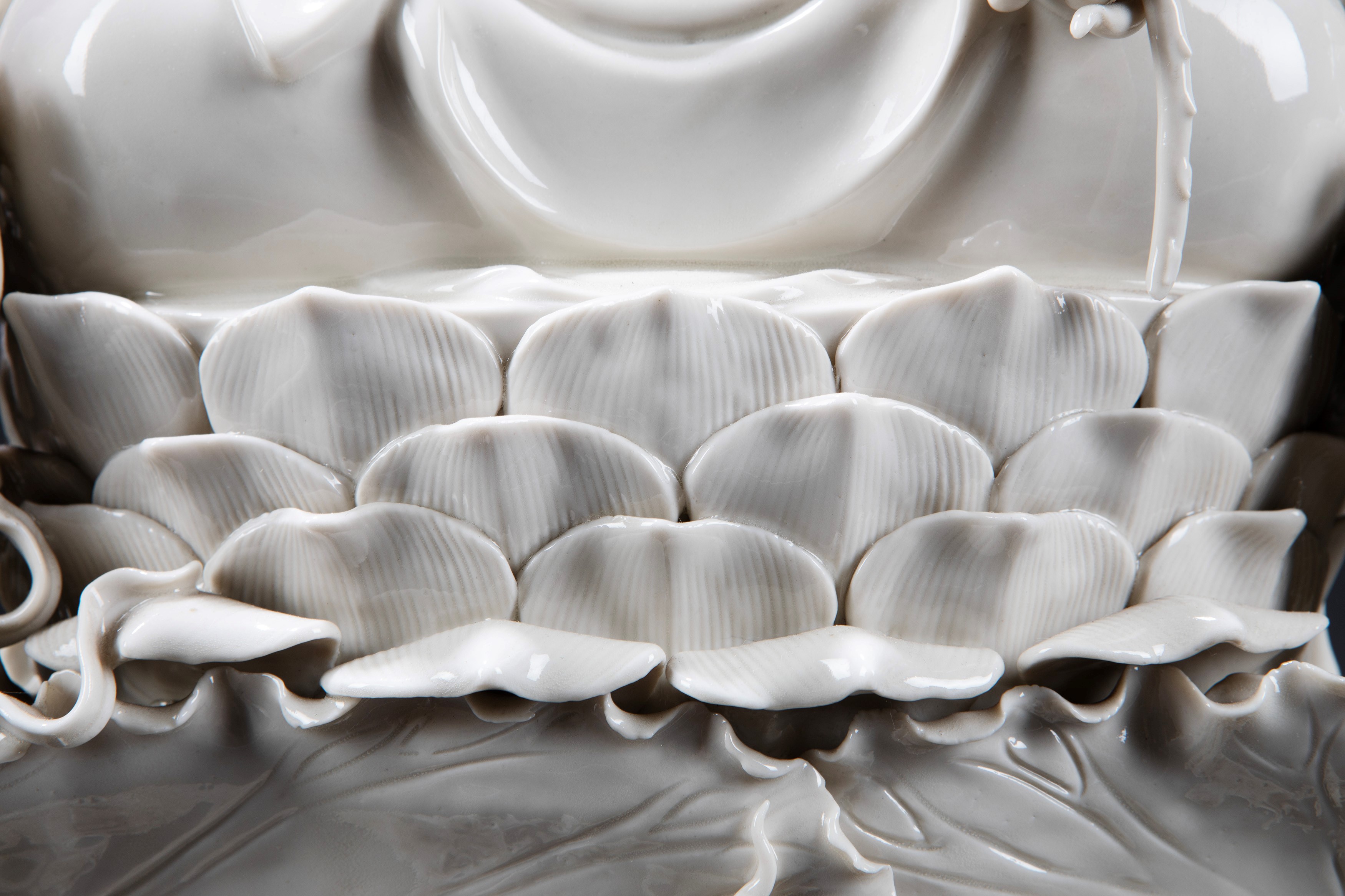 Scultura in porcellana "dehua"