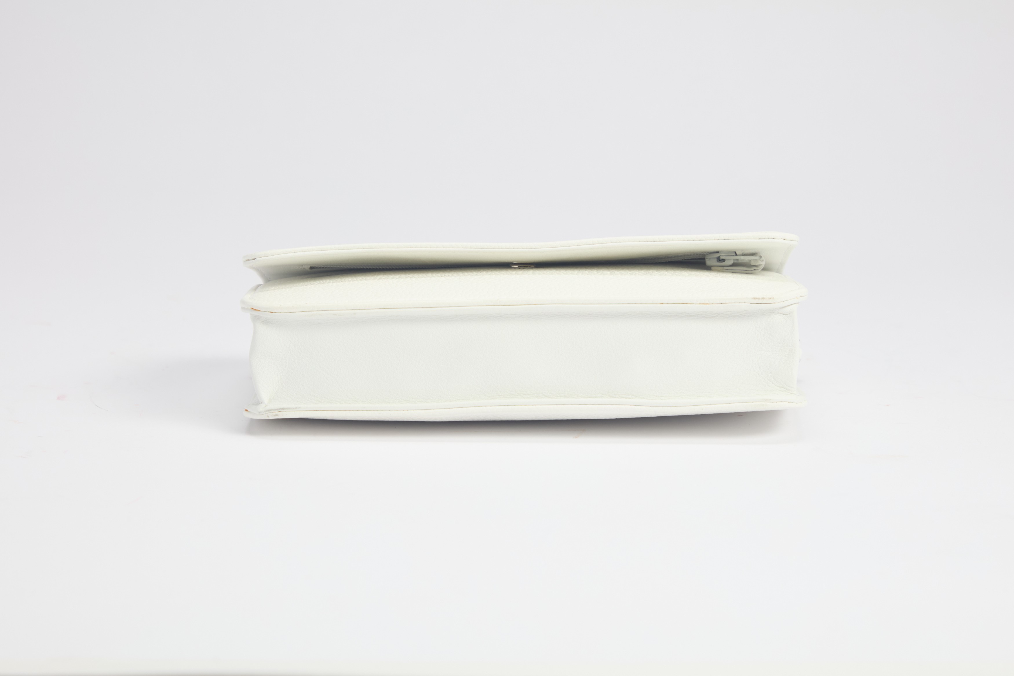 Chanel - Borsa Wallet on Chain in pelle caviar bianca, 2010