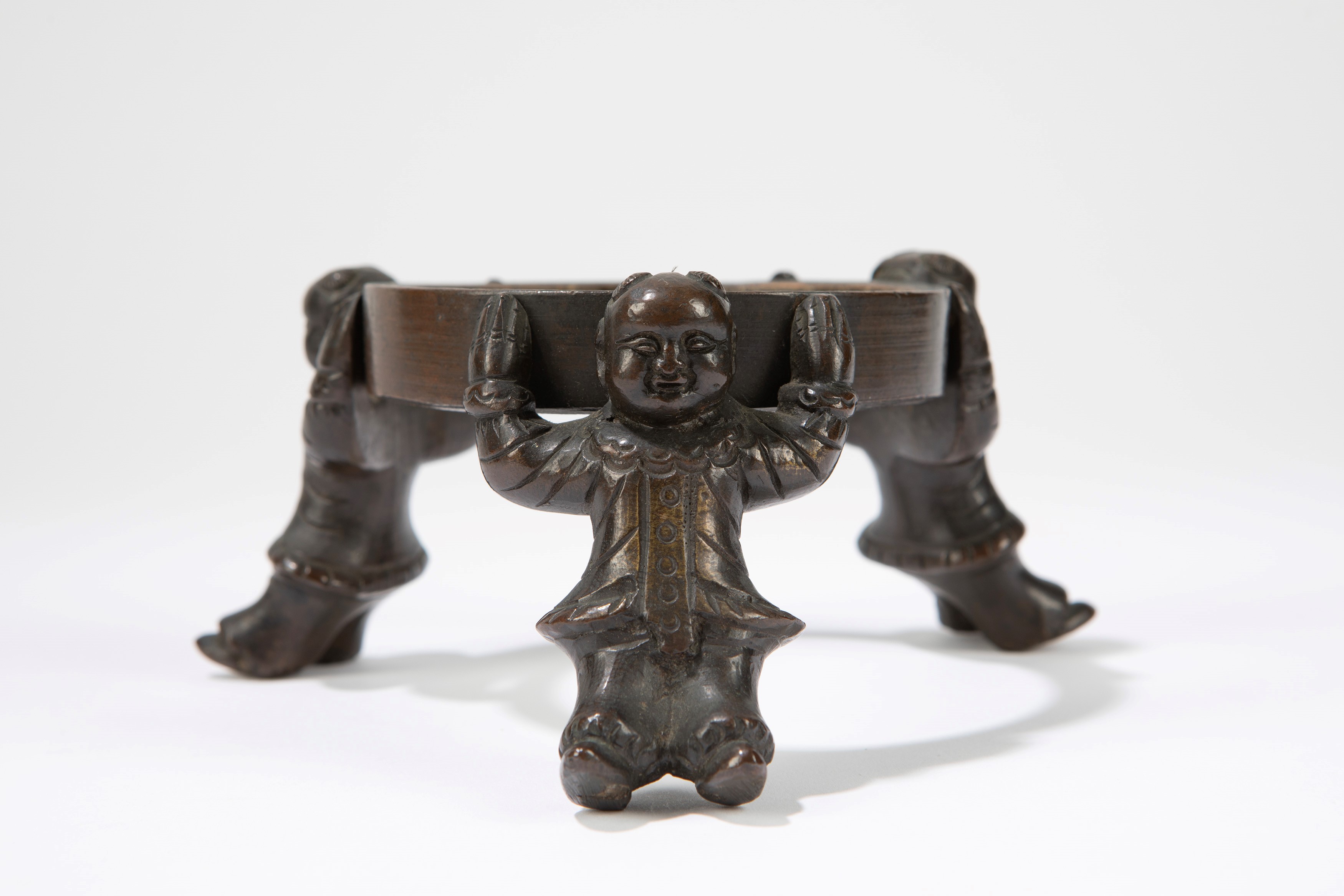 Due antichi vasi cinesi a invetriatura a "Sancai"