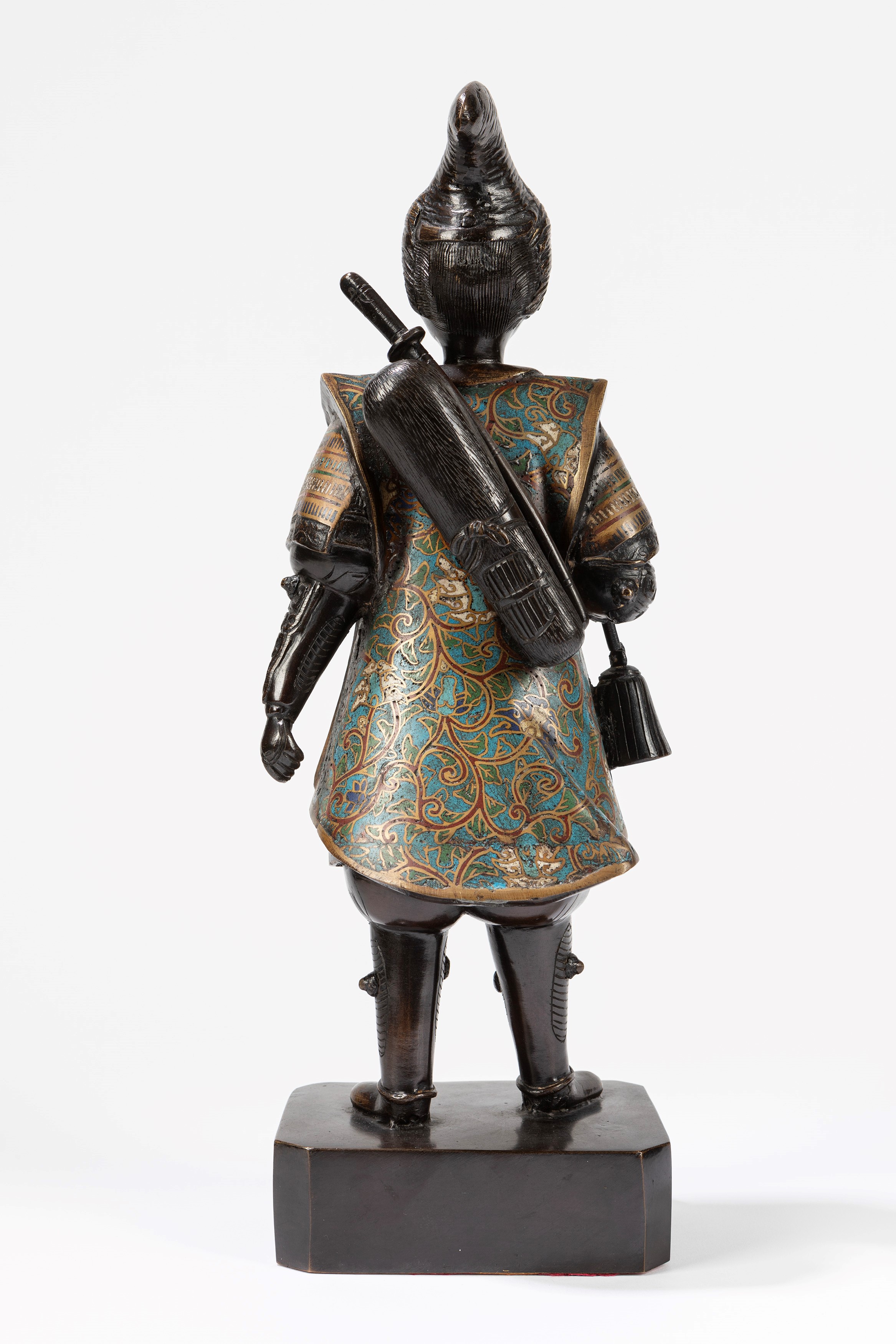 Okimono in bronzo raffigurante un samurai, Giappone, periodo Meiji (1868-1912)