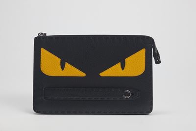 Pochette Monster in pelle nera con dettagli in pelle gialla