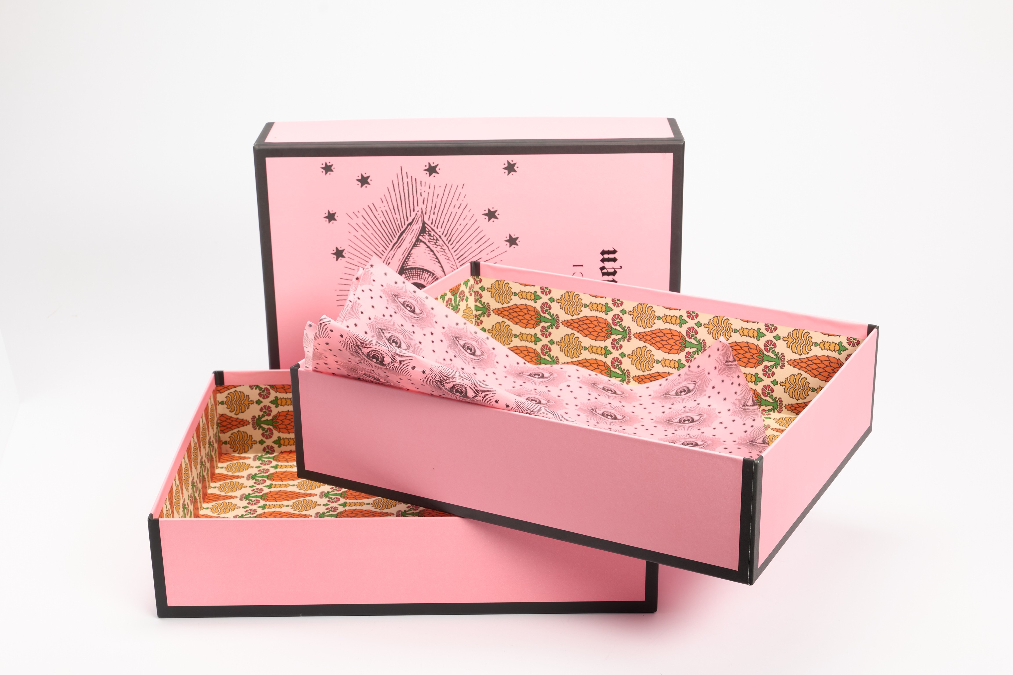 Gucci Garden - Collezione di due felpe in cotone color crema con stampe feline