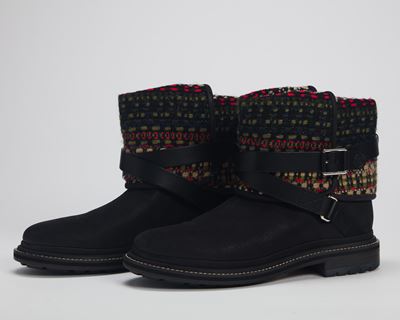 Stivaletti in pelle nera e lana bouclé con dettagli in metallo, misura 40 ½