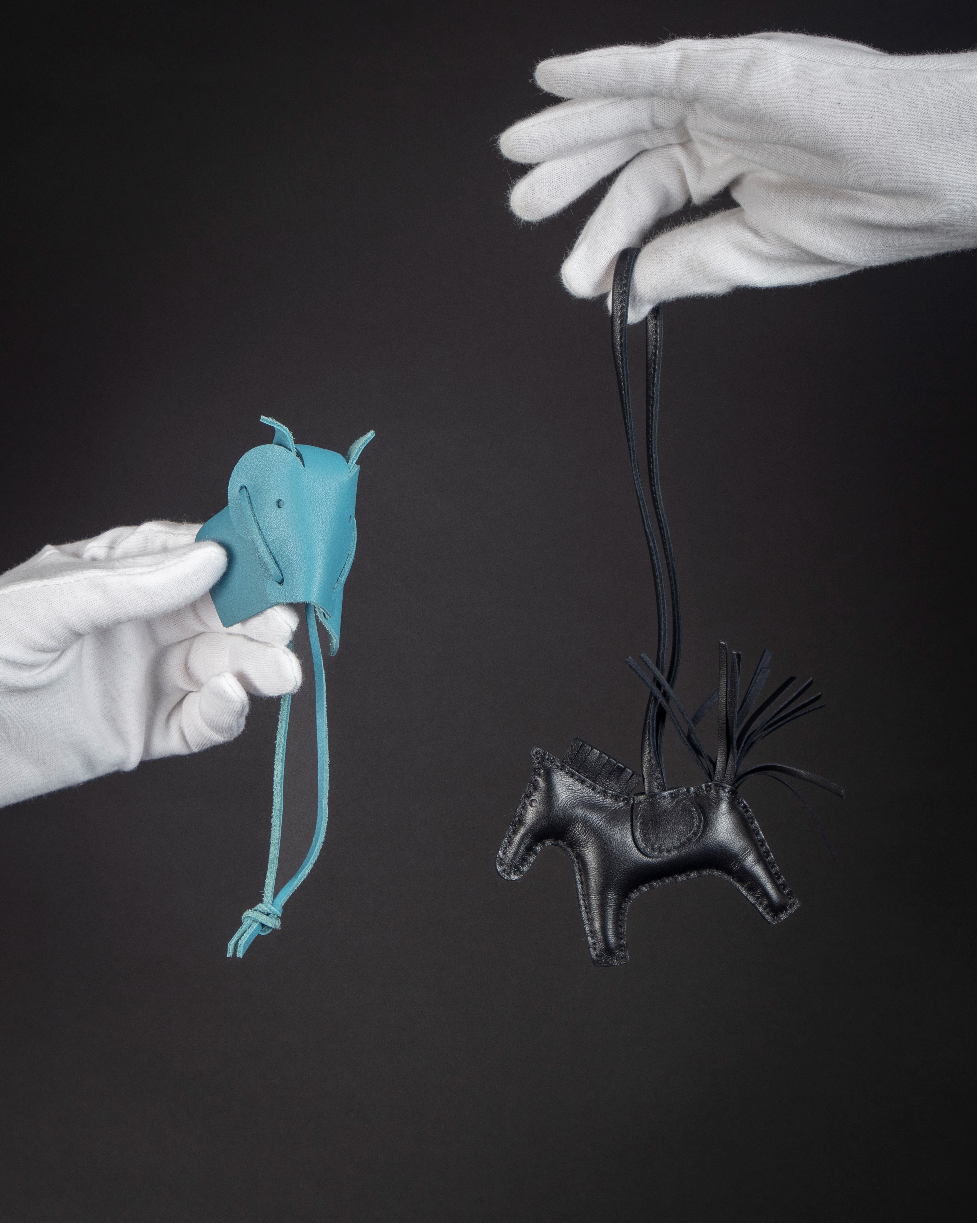 Lotto composto da due charms Petit H