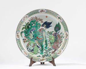 A famille verte 'Buddhist Lions' charger