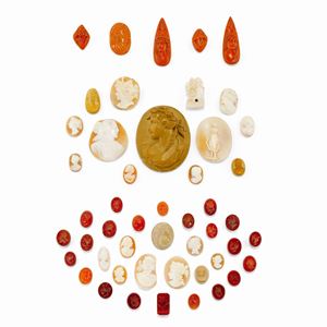 Lot of seashell, coral, lava stone and carnelian elements