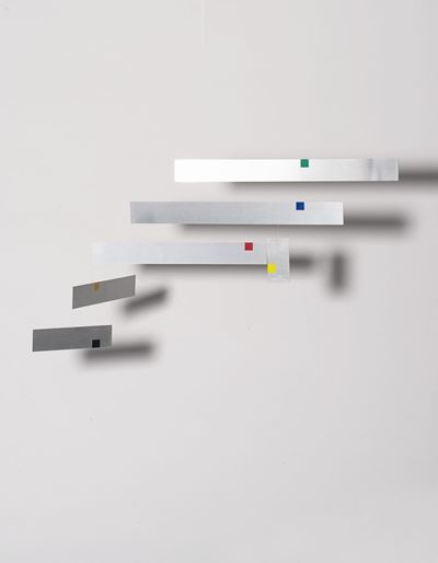 Macchina inutile - scultura in alluminio, smalti e fili di nylon