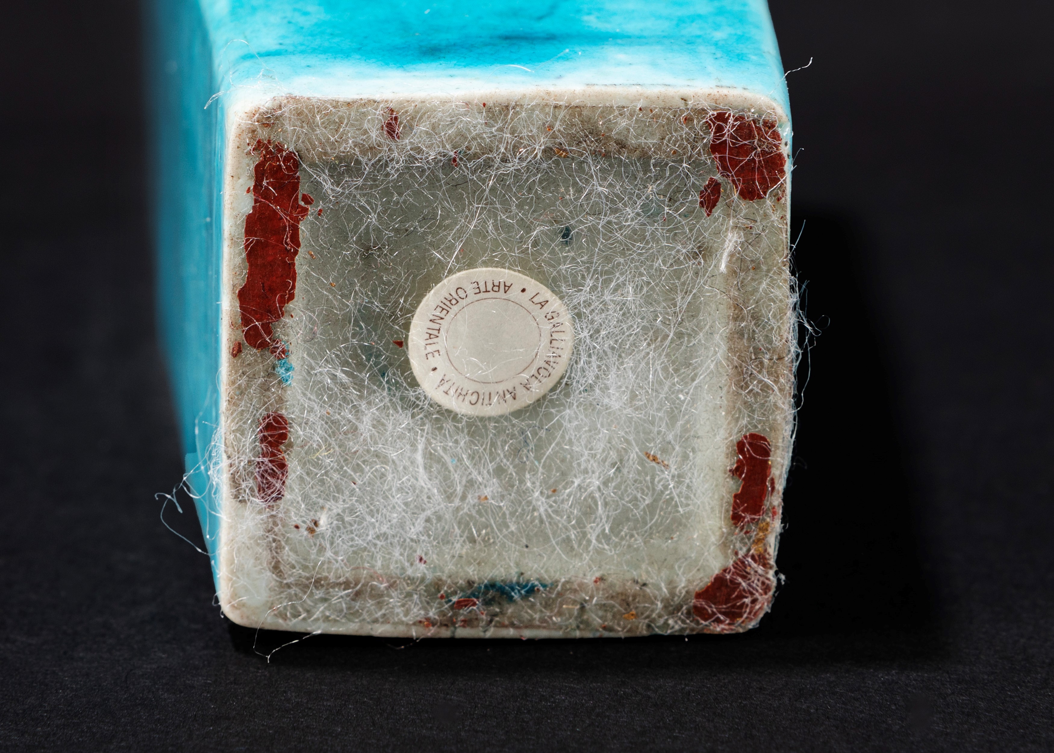 Due vasetti squadrati in porcellana invetriata turchese