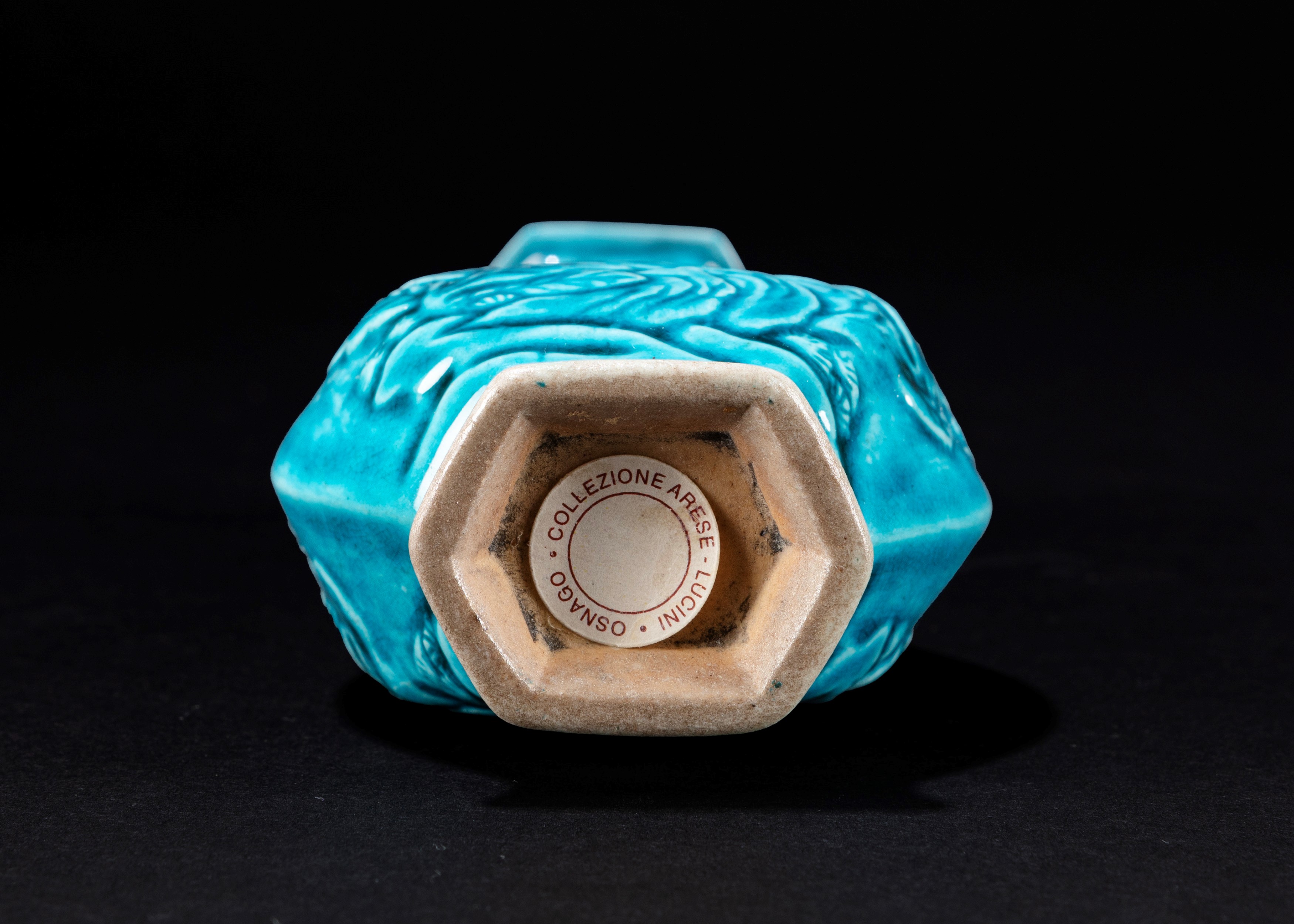 Due vasetti biansati in porcellana invetriata turchese