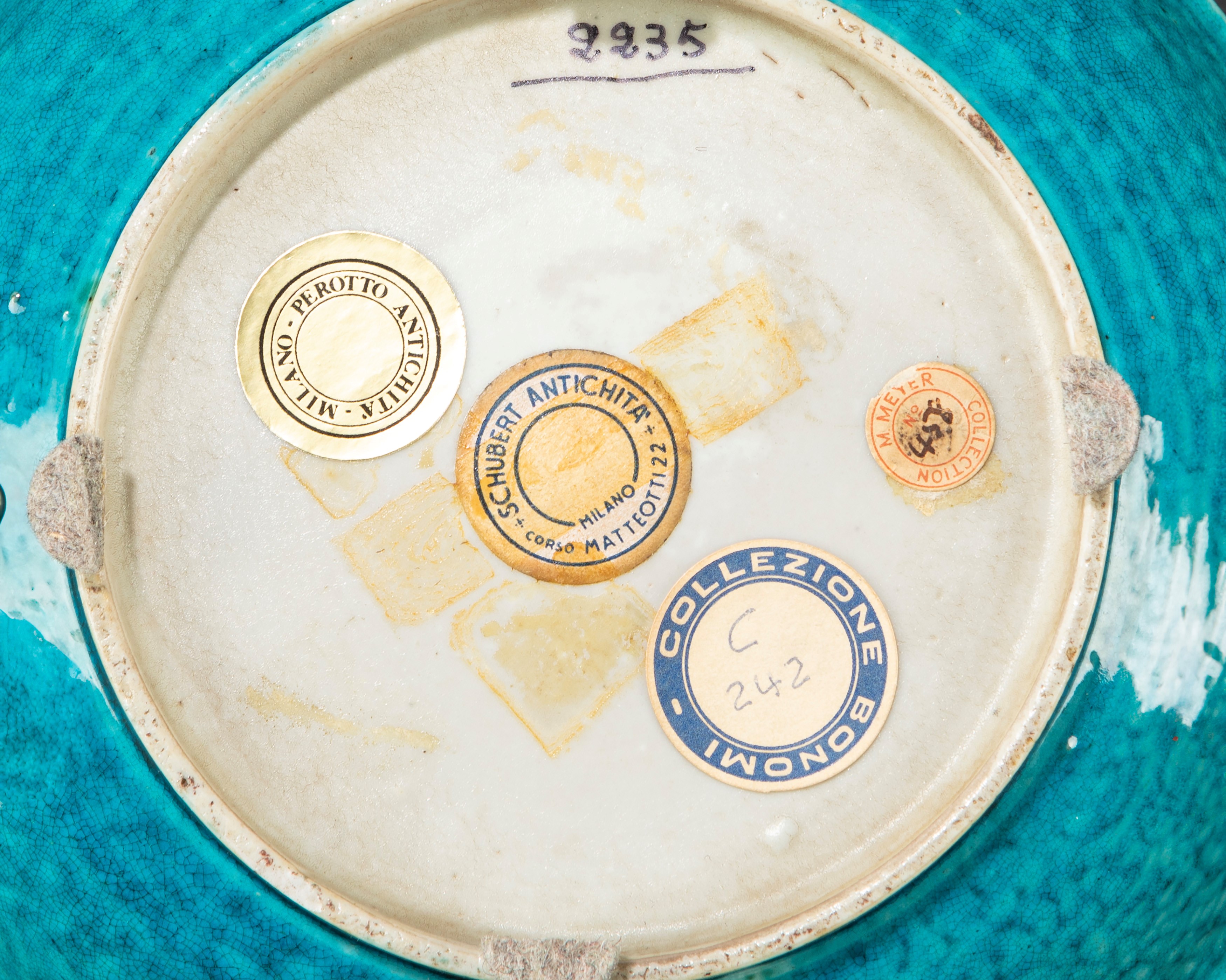 Piatto circolare in porcellana invetriata turchese