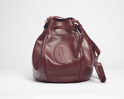 Secchiello in pelle burgundy con tracolla regolabile