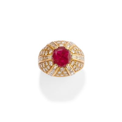 Anello con Rubino