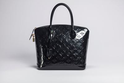 Borsa Lock It in monogram vernis nero