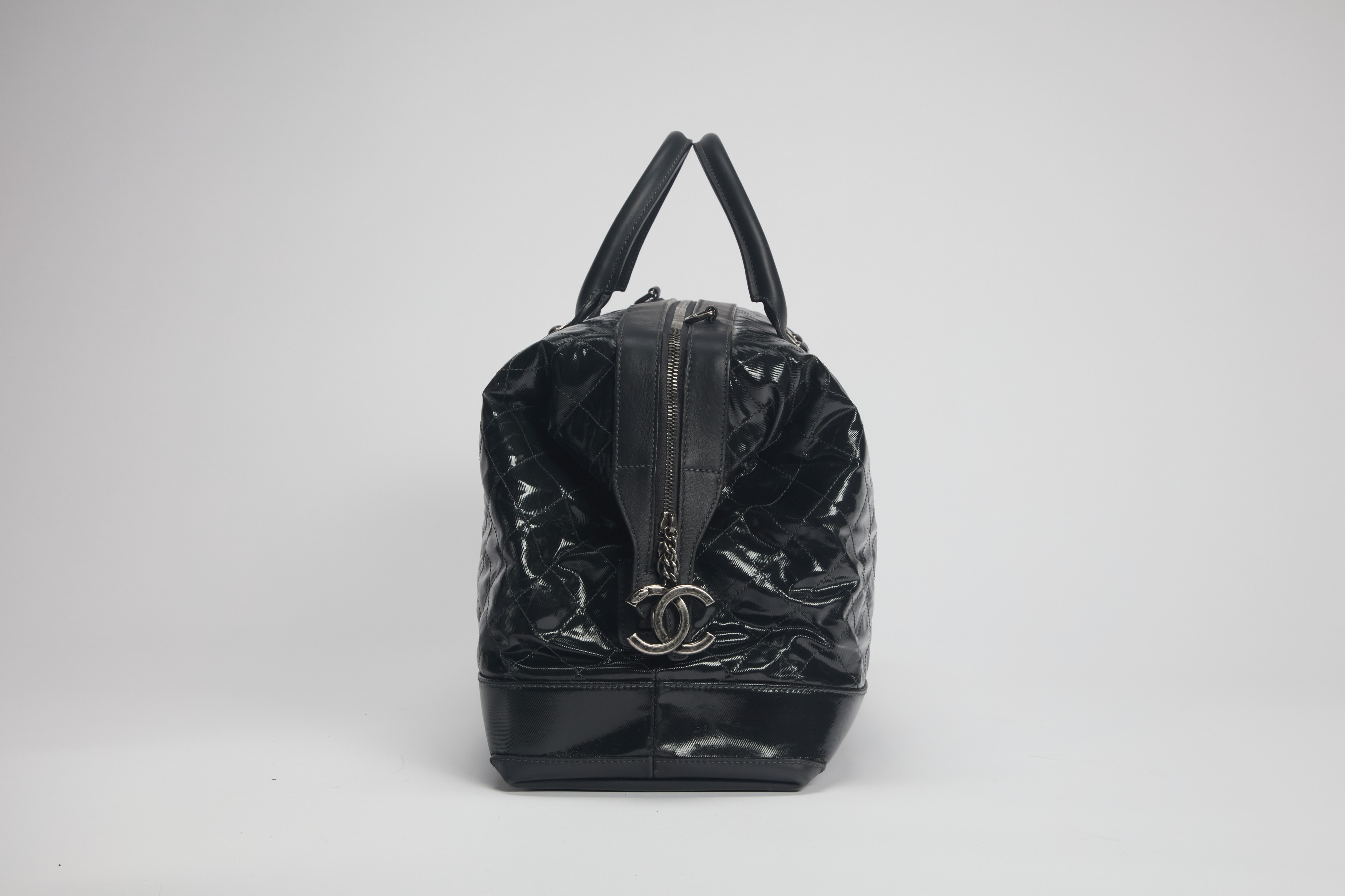 Chanel - Borsa Bauletto, vernice matelassé grigio antracite, 2012