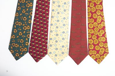 Set di 5 cravatte in seta, vari colori e motivi