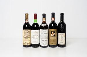 Selection of Tuscan wines