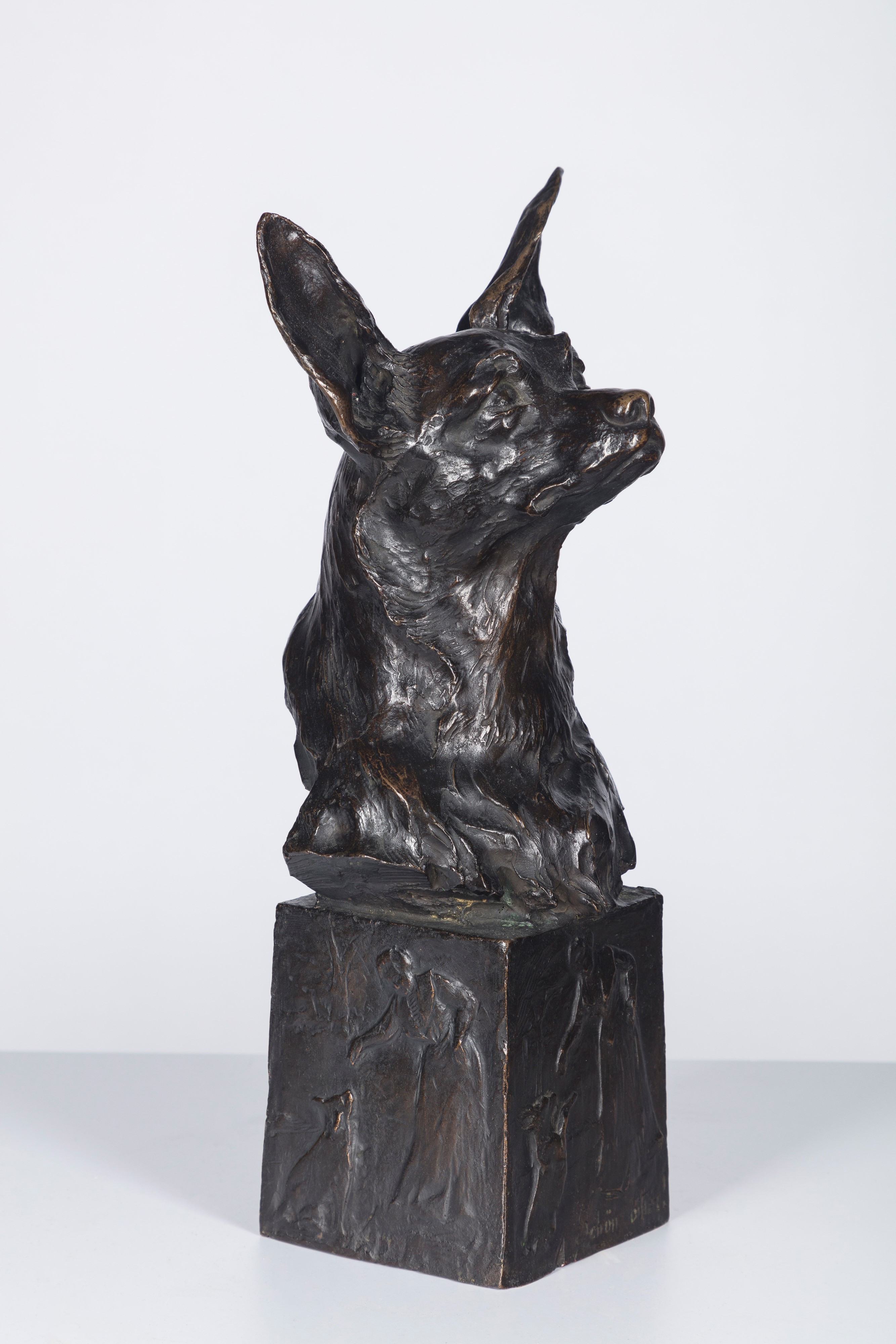 Raffaello Romanelli - L'amico fedele, scultura in bronzo