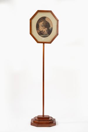Octagonal shaped floor fan with coloured engraving inside